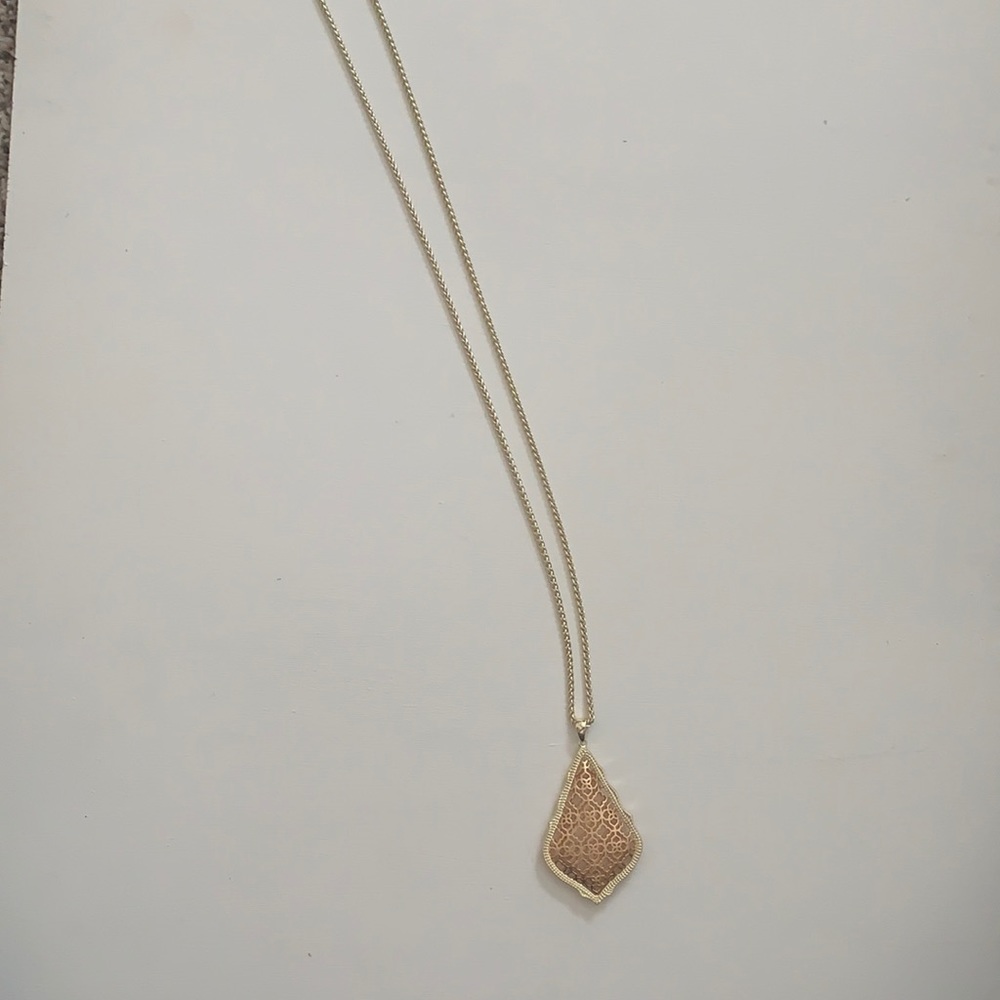 Kendra Scott long necklace